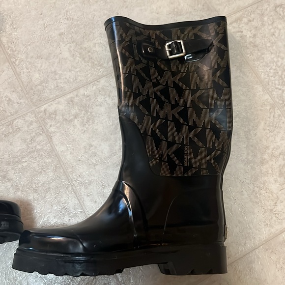 Michael KORS MK Brown Rubber Winter & Rain-boots Size 7 - Picture 5 of 10